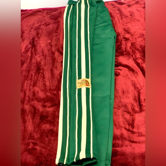 The north face pant - Picture 3 of 3